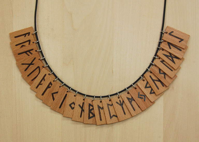 Rune ciondoli in legno di Faggio - immagine 3