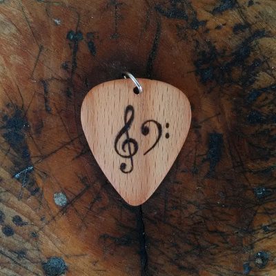 Plettro con chiave di Violino e Basso
