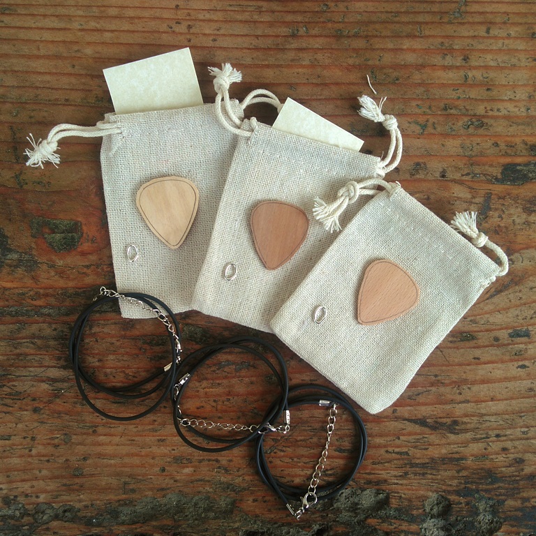 Plettri in legno: Kit per tre plettri in legno (Faggio, Noce, Acero)